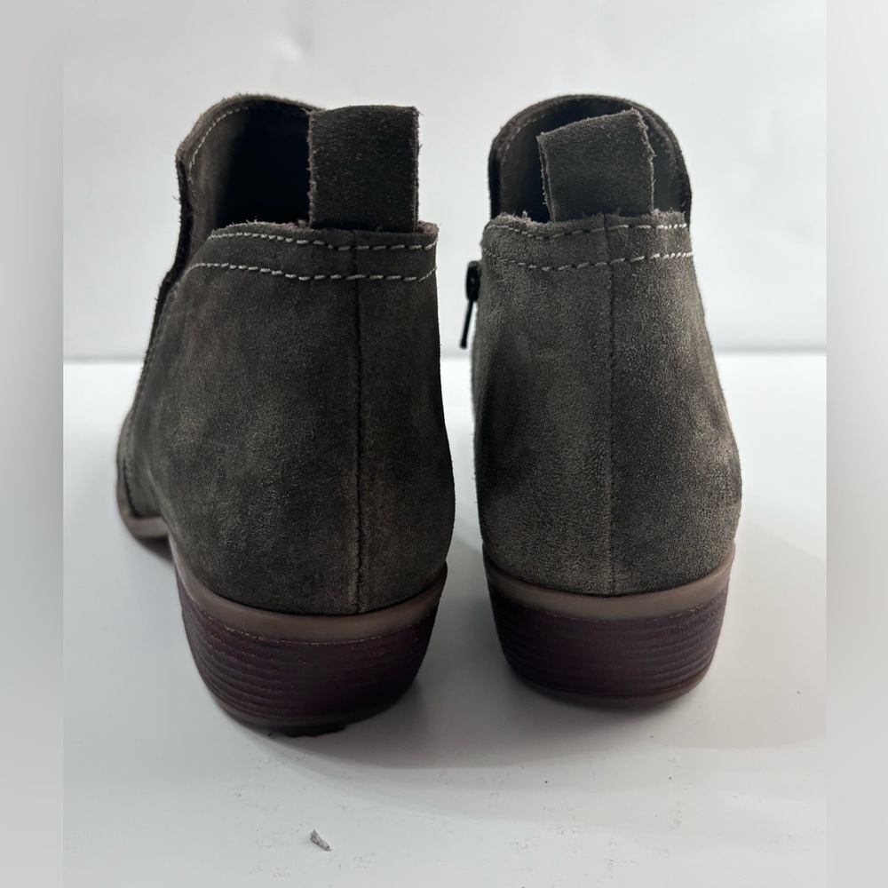 Diba Layla Suede Bootie in Taupe ๐ - Picture 5 of 8